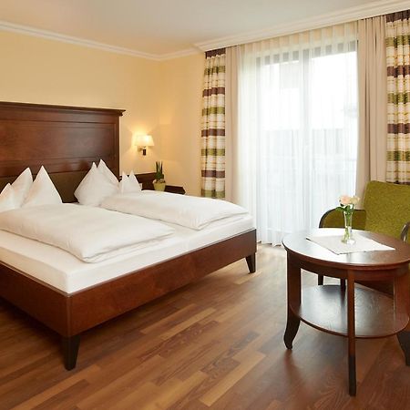 Hotel Zur Post บัดเคิทซ์ทิง ภายนอก รูปภาพ